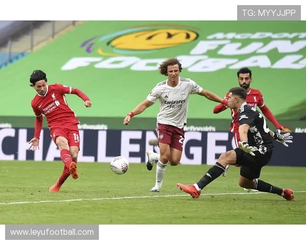 利物浦社区活动：小球迷参与场刊设计