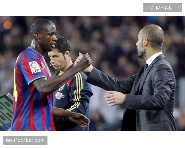 转会费1.6亿欧！当年把巴萨坑惨的天字第一号反骨仔33岁没球踢